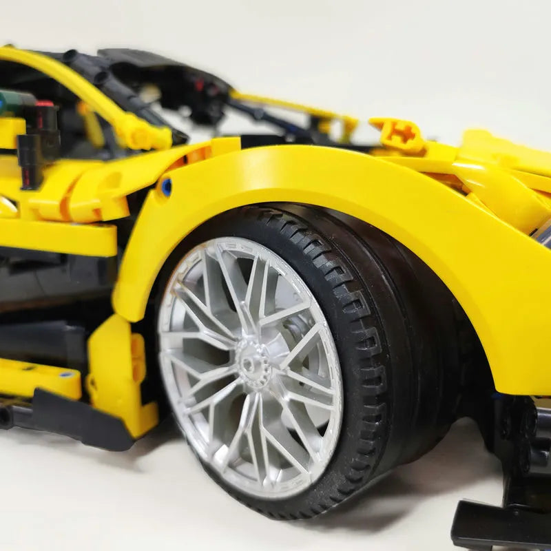 JieStar MOC Motorized Building Block Set: 91101 Super Racing McLaren P1 Sports Car