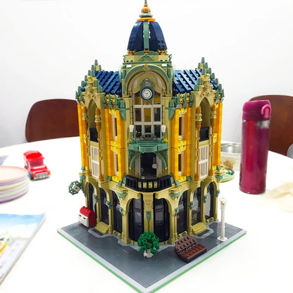 JieStar MOC Building Block Set: Corner Post Office, Model 89111