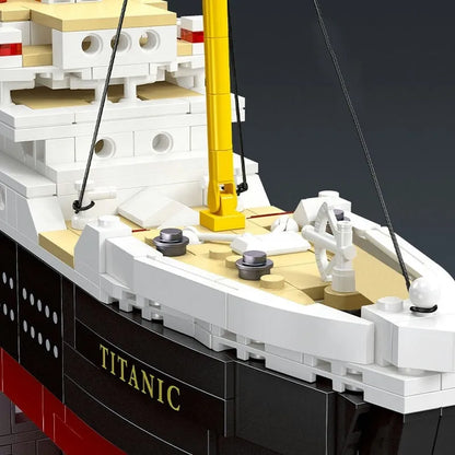 JieStar MOC Building Block Set: RMS Titanic Cruiser Steam Ship Boat, Model 92026