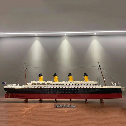 JieStar MOC Building Block Set: RMS Titanic Steam Ship Boat 99023