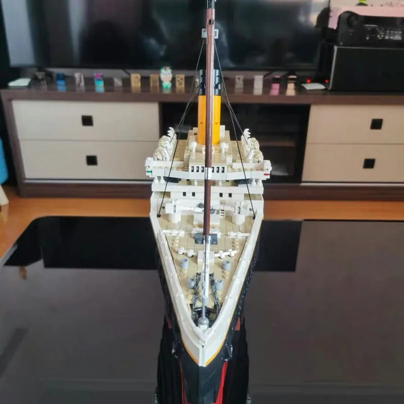 JieStar MOC Building Block Set: RMS Titanic Steam Ship Boat 99023