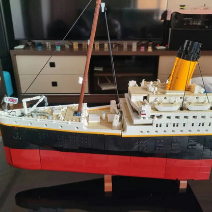 JieStar MOC Building Block Set: RMS Titanic Steam Ship Boat 99023