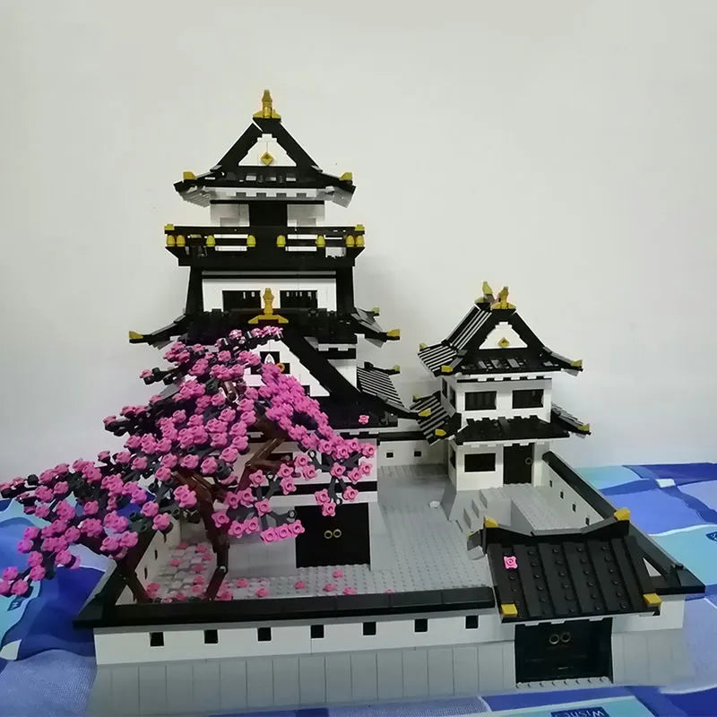 Mould King MOC Building Block Set: View Sakura Himeji Castle, Model K22006