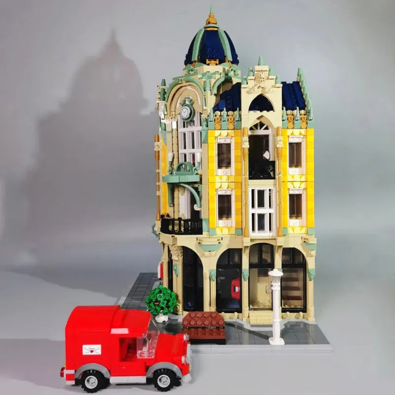 Mould King MOC Building Block Set: Experts Corner Post Office with Light, Model K16010