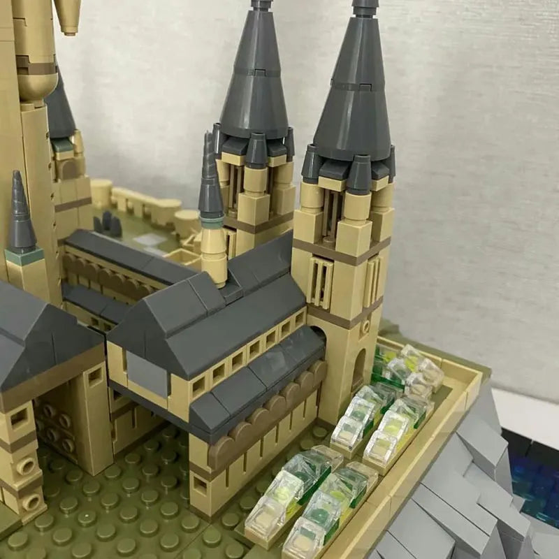 Mould King MOC Building Block Set: Harry Potter MOC Hogwarts Witchcraft School