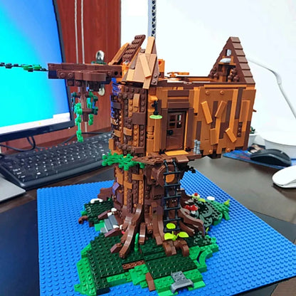Mould King MOC Building Block Set: Tree House 16033, Model K16033