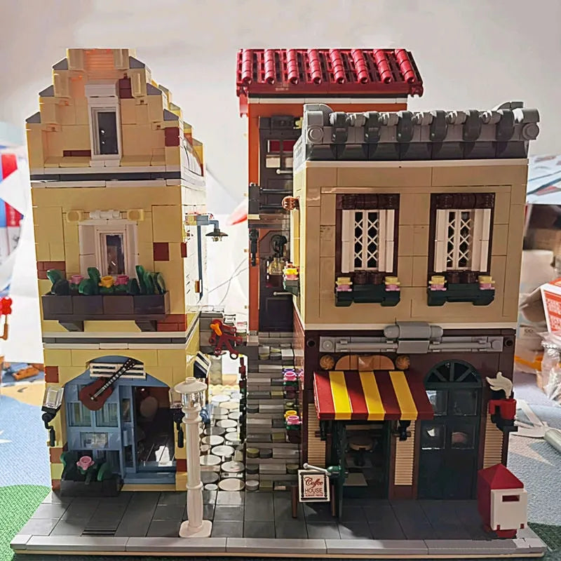 Mould King MOC Building Block Set: Coffee House Shop 16008, Model K16008