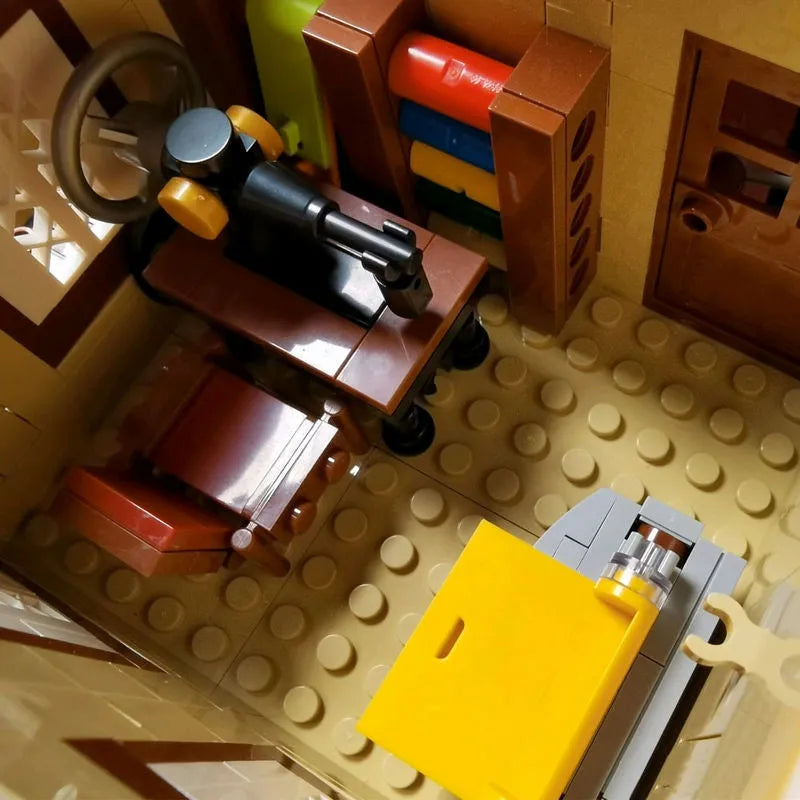 Mould King MOC Building Block Set: Coffee House Shop 16008, Model K16008