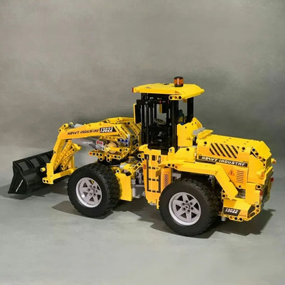 Mould King MOC Building Block Set: RC Motorized Wheel Loader Bulldozer Truck, Model K13122S