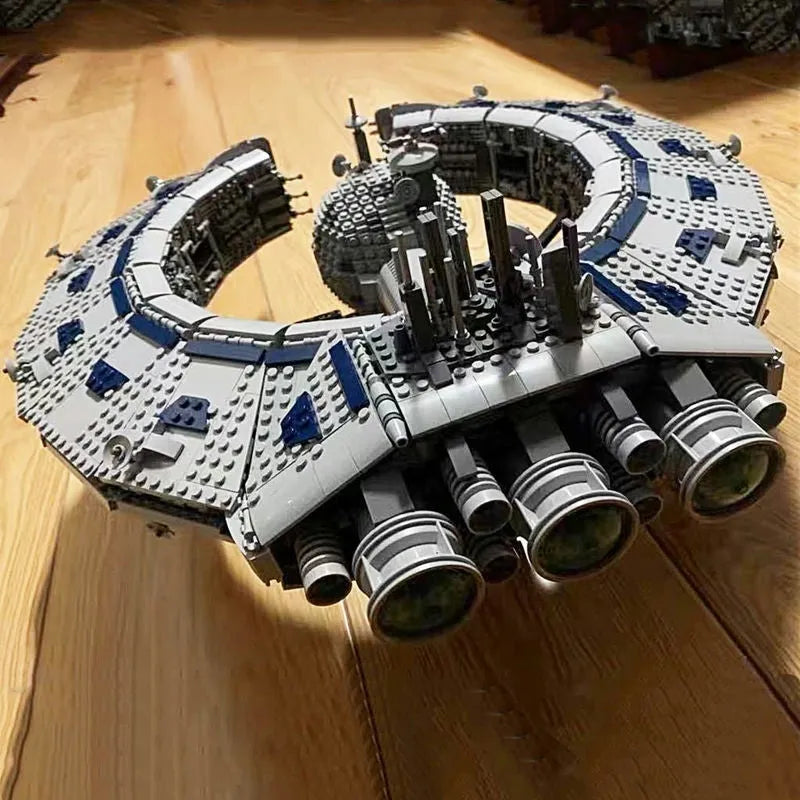 Mould King MOC Building Block Set: UCS Star Wars Lucrehulk Star Control Ship 21008, Model MK21008