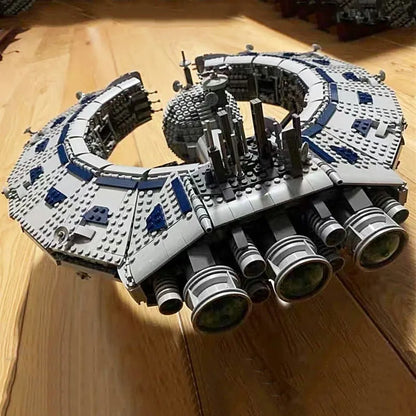 Mould King MOC Building Block Set: UCS Star Wars Lucrehulk Star Control Ship 21008, Model MK21008