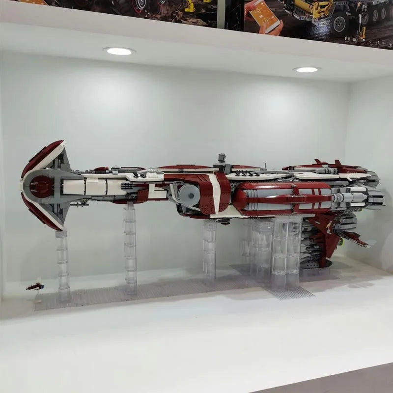 Mould King MOC Building Block Set: Star Wars MOC UCS Old Republic Escort Cruiser Ship, Model K21002