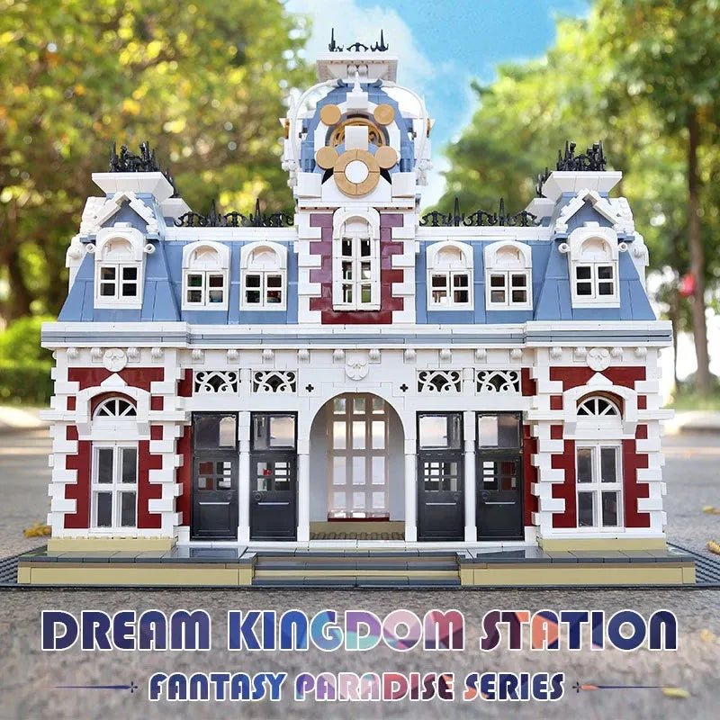 Mould King MOC Building Block Set: Street Expert MOC Dreamland City Train Station, Model 11004
