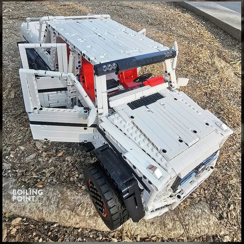 Mould King MOC Motorized Building Block Set: 13061 RC Mercedes Benz G700 SUV Car, Model K13061