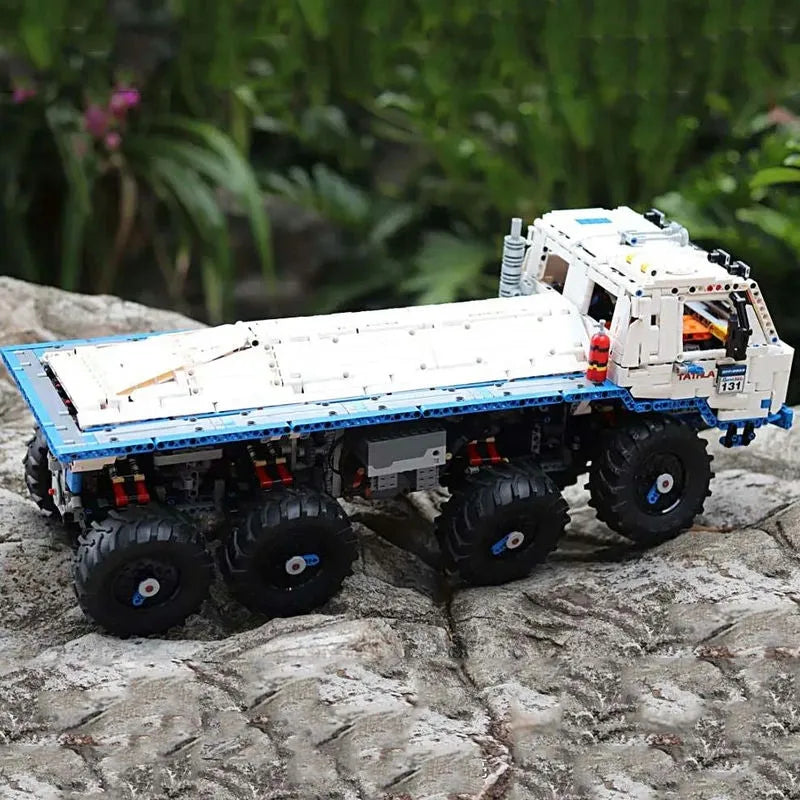 Mould King MOC Building Block Set: 13144 APP Motorized Heavy Tow Truck