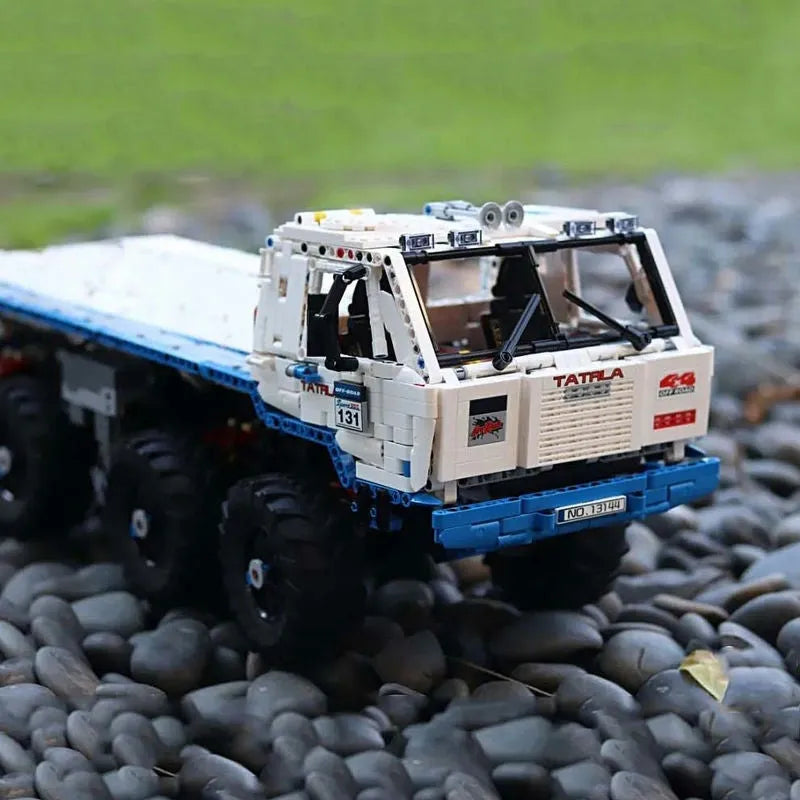Mould King MOC Building Block Set: 13144 APP Motorized Heavy Tow Truck