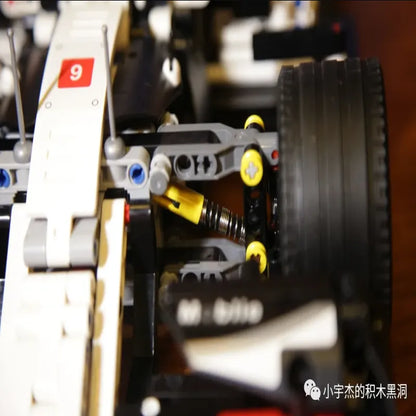 Mould King MOC Motorized Building Block Set: Alternate F1 Super Racing Car 13117, Model K13117