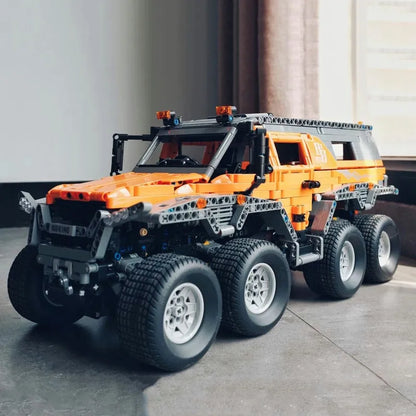 Mould King MOC Building Block Set: APP Motorized Siberian Off-Road Truck, Model 13088