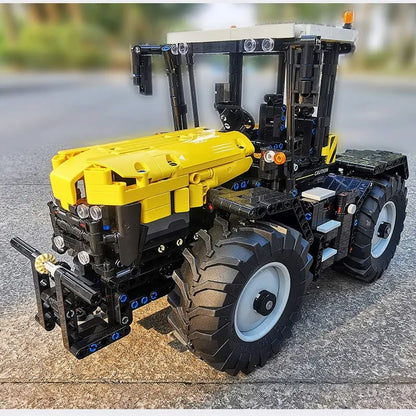 Mould King MOC Motorized Building Block Set: APP RC Tractor Fastrac 4000ER Truck 17019, Model K17019