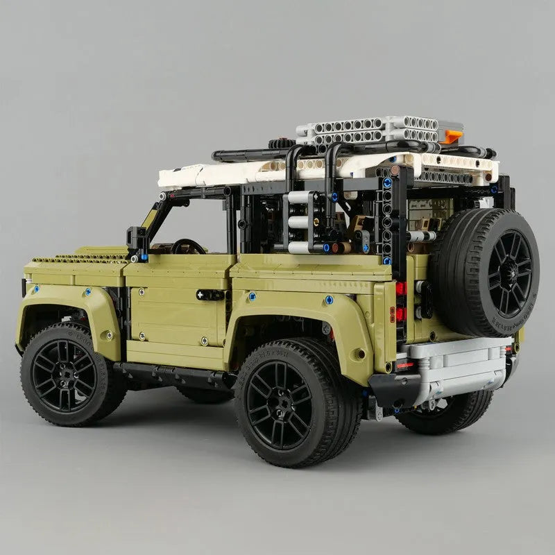 Mould King MOC Motorized Building Block Set: Off-Road AWD Land Rovers Defender, Model 93018