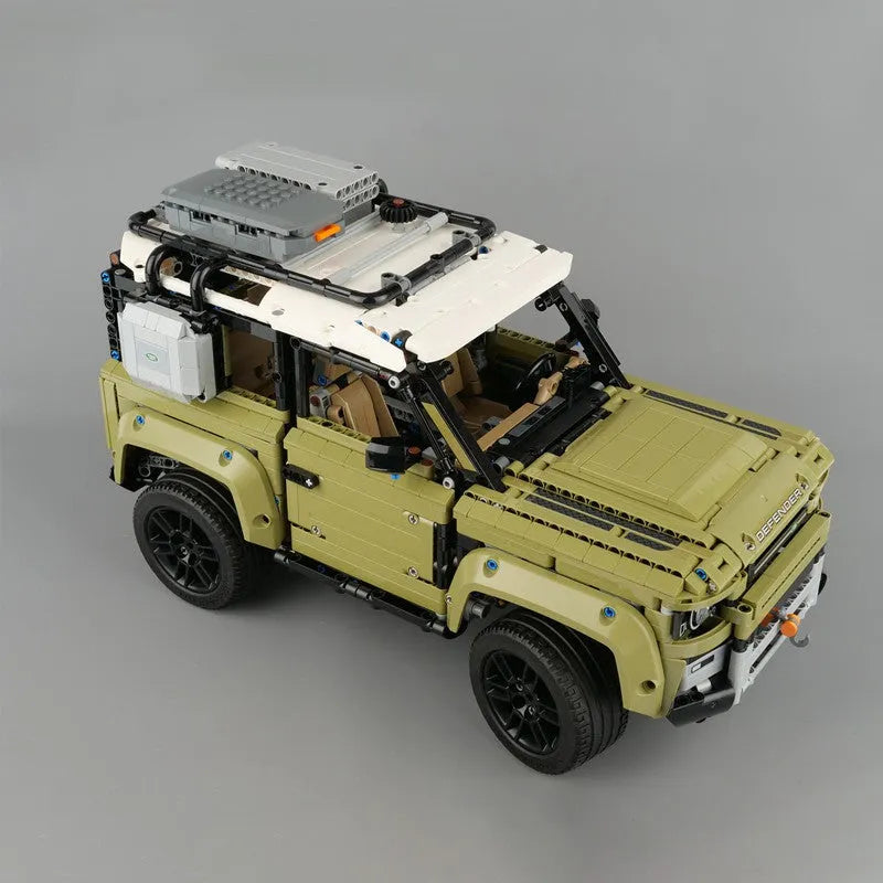 Mould King MOC Motorized Building Block Set: Off-Road AWD Land Rovers Defender, Model 93018