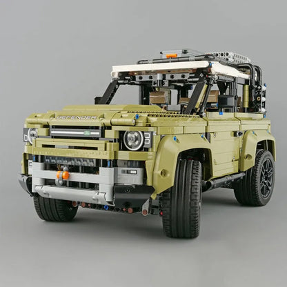 Mould King MOC Motorized Building Block Set: Off-Road AWD Land Rovers Defender, Model 93018