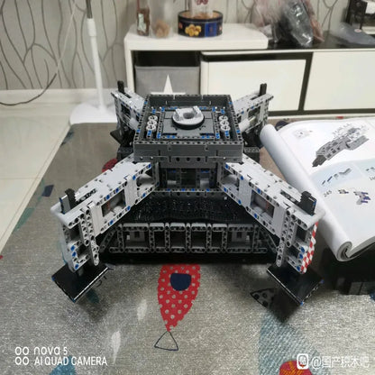 Mould King MOC Motorized Building Block Set: RC APP Liebherr Crawler Crane 17002