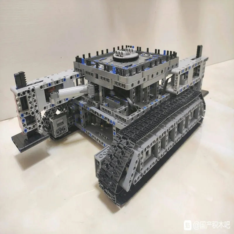 Mould King MOC Motorized Building Block Set: RC APP Liebherr Crawler Crane 17002