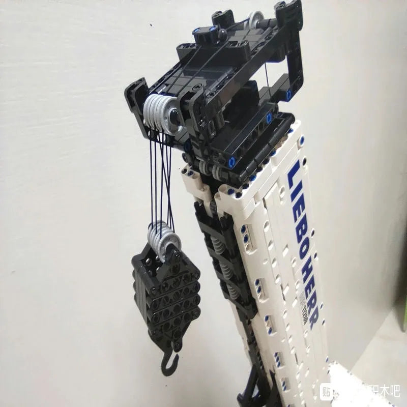 Mould King MOC Motorized Building Block Set: RC APP Liebherr Crawler Crane 17002
