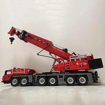 Mould King MOC Motorized Building Block Set: RC Heavy GMK Mobile Crane Truck 17013