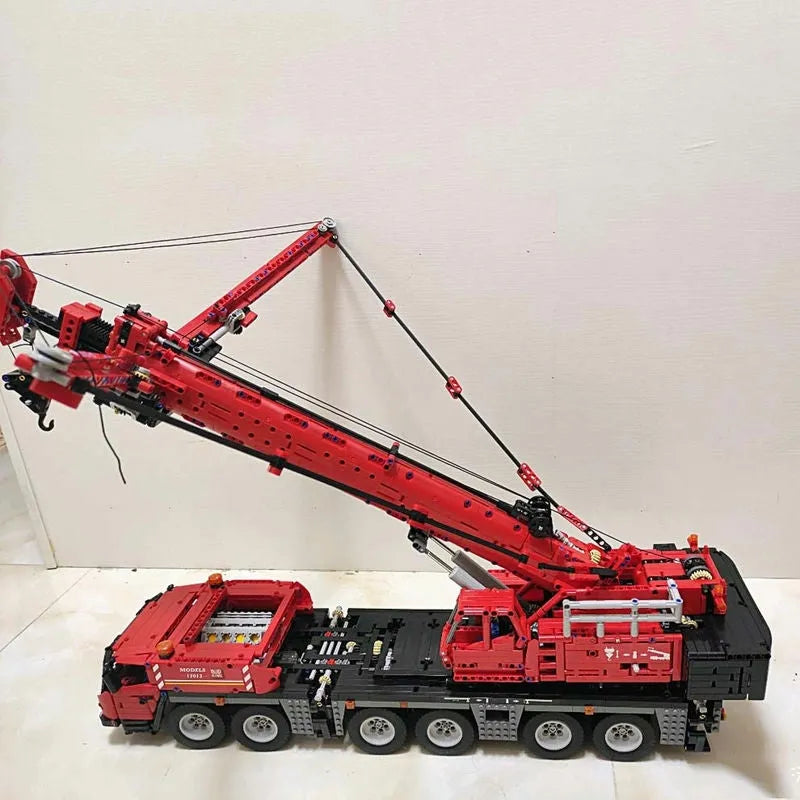 Mould King MOC Motorized Building Block Set: RC Heavy GMK Mobile Crane Truck 17013