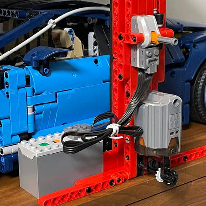 Mould King MOC Building Block Set: RC Motorized Car Lift 13053
