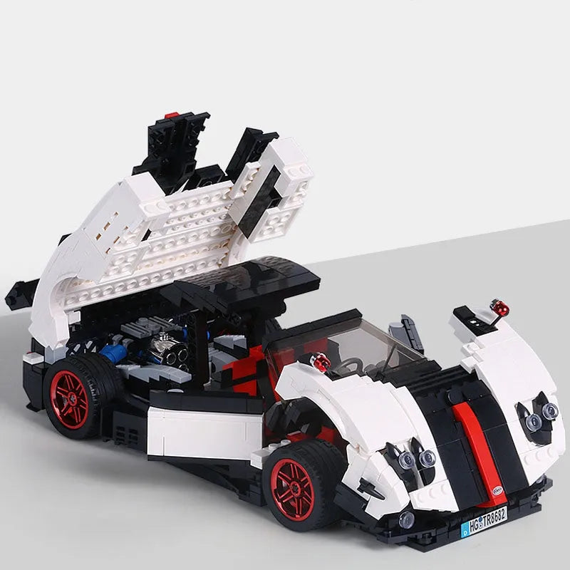 Mould King MOC Building Block Set: Zonda Cinque Roadster Racing Car 13105