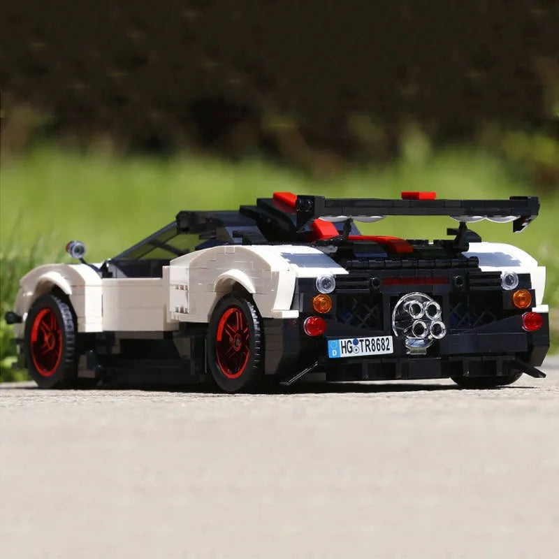 Mould King MOC Building Block Set: Zonda Cinque Roadster Racing Car 13105