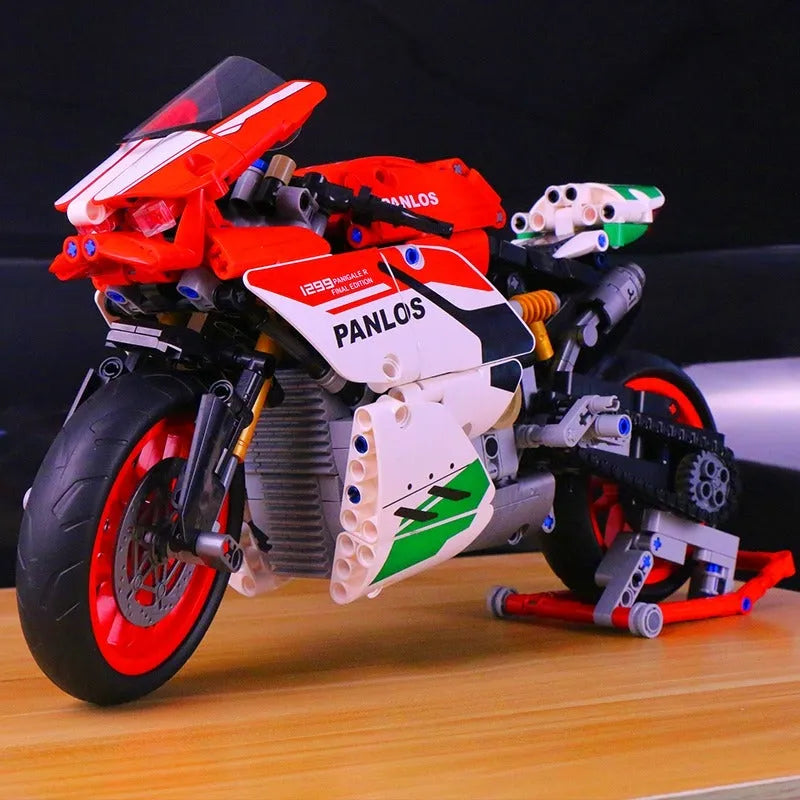 Panlos MOC Building Block Set: Bike MOC Fast Racing Motorcycle 672001