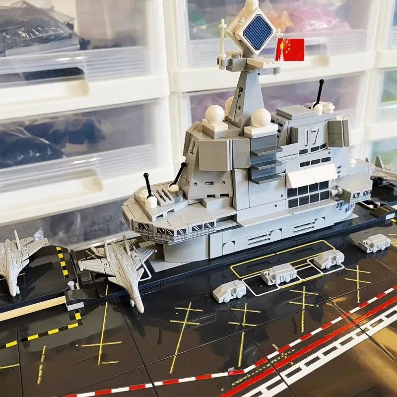 Panlos MOC Building Block Set: WW2 MOC Liaoning Aircraft Carrier, Model 688011