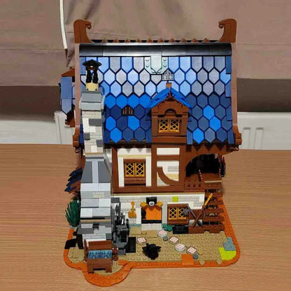 Reobrix MOC Building Block Set: Medieval Town Blacksmith 66005
