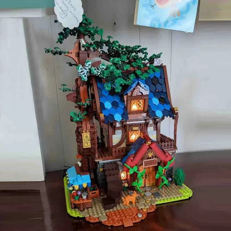 Reobrix MOC Building Block Set: Medieval Town Tree House, Model 66008