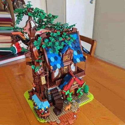 Reobrix MOC Building Block Set: Medieval Town Tree House, Model 66008