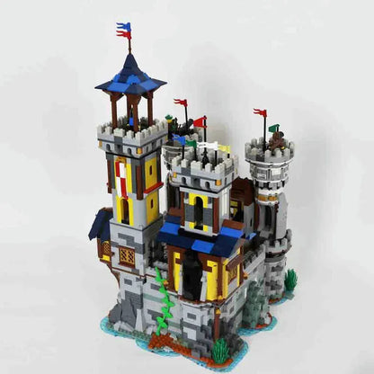Reobrix MOC Building Block Set: The Golden Lion Castle, Model 66006