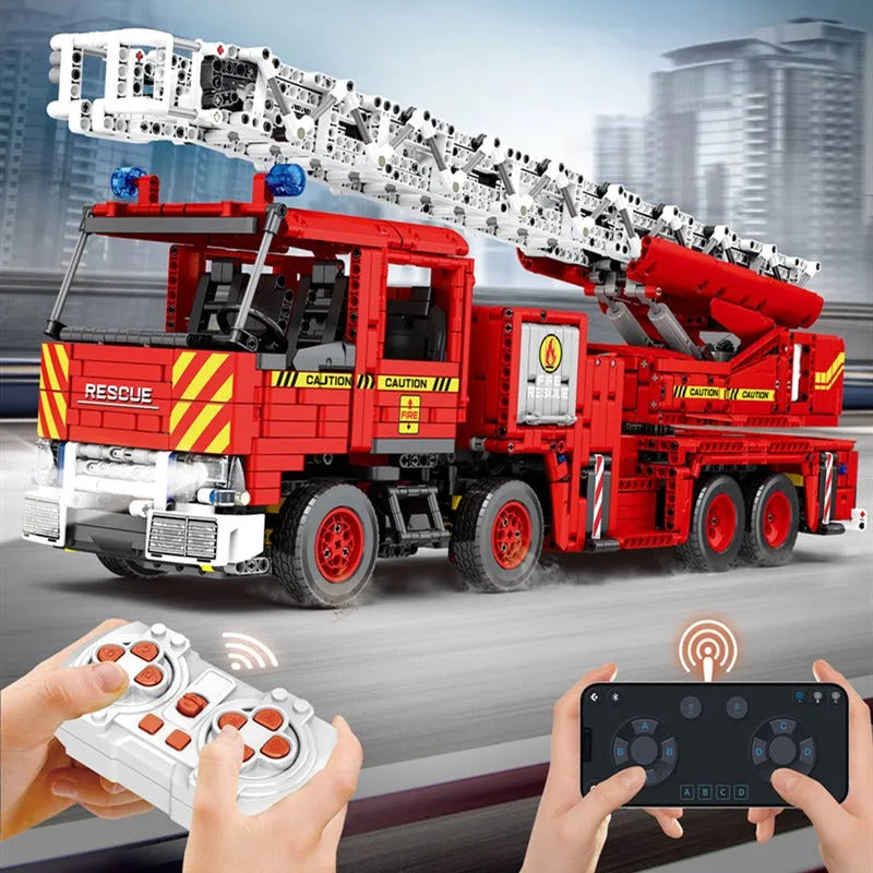 Reobrix MOC Building Block Set: RC Motorized Fire Rescue Truck, Model RE22005