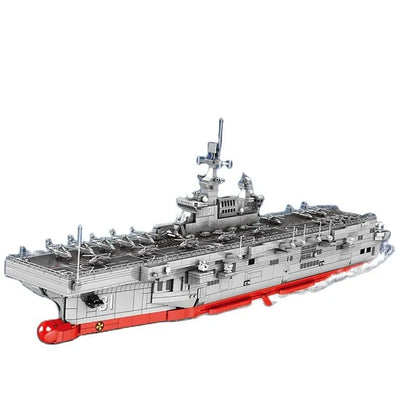 Sembo MOC Building Block Set: Helicopter Landing Dock Carrier, Model 202002