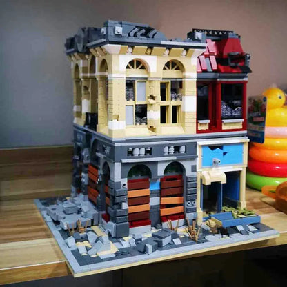 Super 18 K MOC Building Block Set: K126 Experts Ruin City Bank Apocalypse