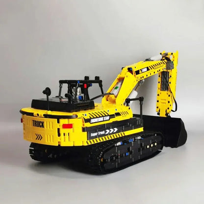 TiaGole MOC Building Block Set: RC Motorized Excavator Truck T4001