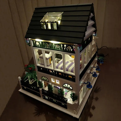 Xingbao MOC Building Block Set: Street Expert City Romantic House, Model XB01202
