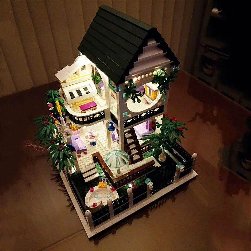 Xingbao MOC Building Block Set: Street Expert City Romantic House, Model XB01202