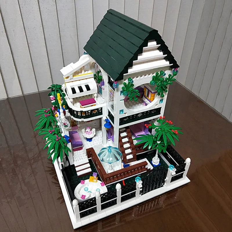 Xingbao MOC Building Block Set: Street Expert City Romantic House, Model XB01202