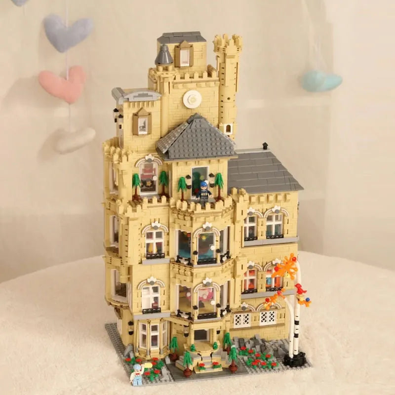 ZHEGAO MOC Building Block Set: Experts MOC Fun House MINI 01006