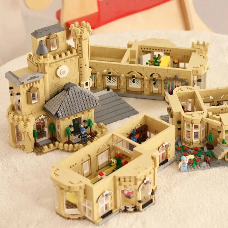 ZHEGAO MOC Building Block Set: Experts MOC Fun House MINI 01006