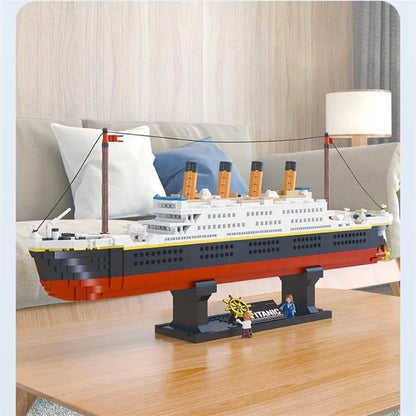 ZHEGAO MOC Building Block Set: 01010 Titanic Steam RMS Ship MINI, Model QL-01010